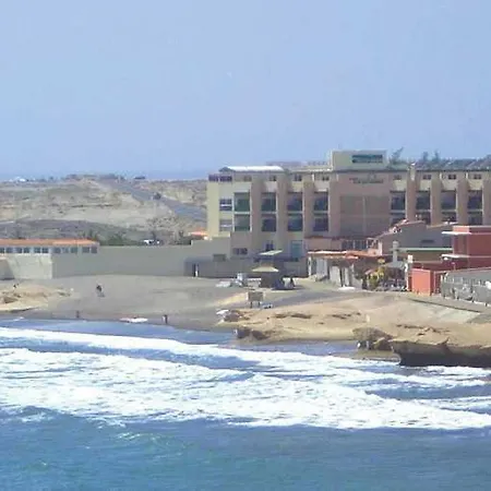 Playa Surf Cbbc Szálloda 3*